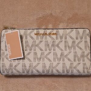 Michael Kors Beige and Gold Key & Card Holder